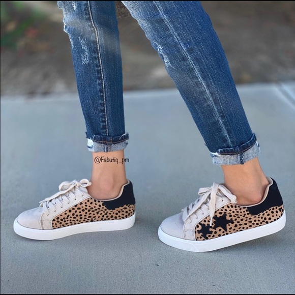 🐆⭐️ Cloud Walking-Leopard Print Star Sneaker 🐆⭐️ - Picture 2 of 4